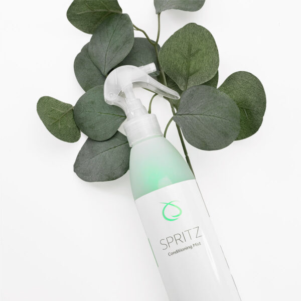 Spritz Conditioning Mist with leaves